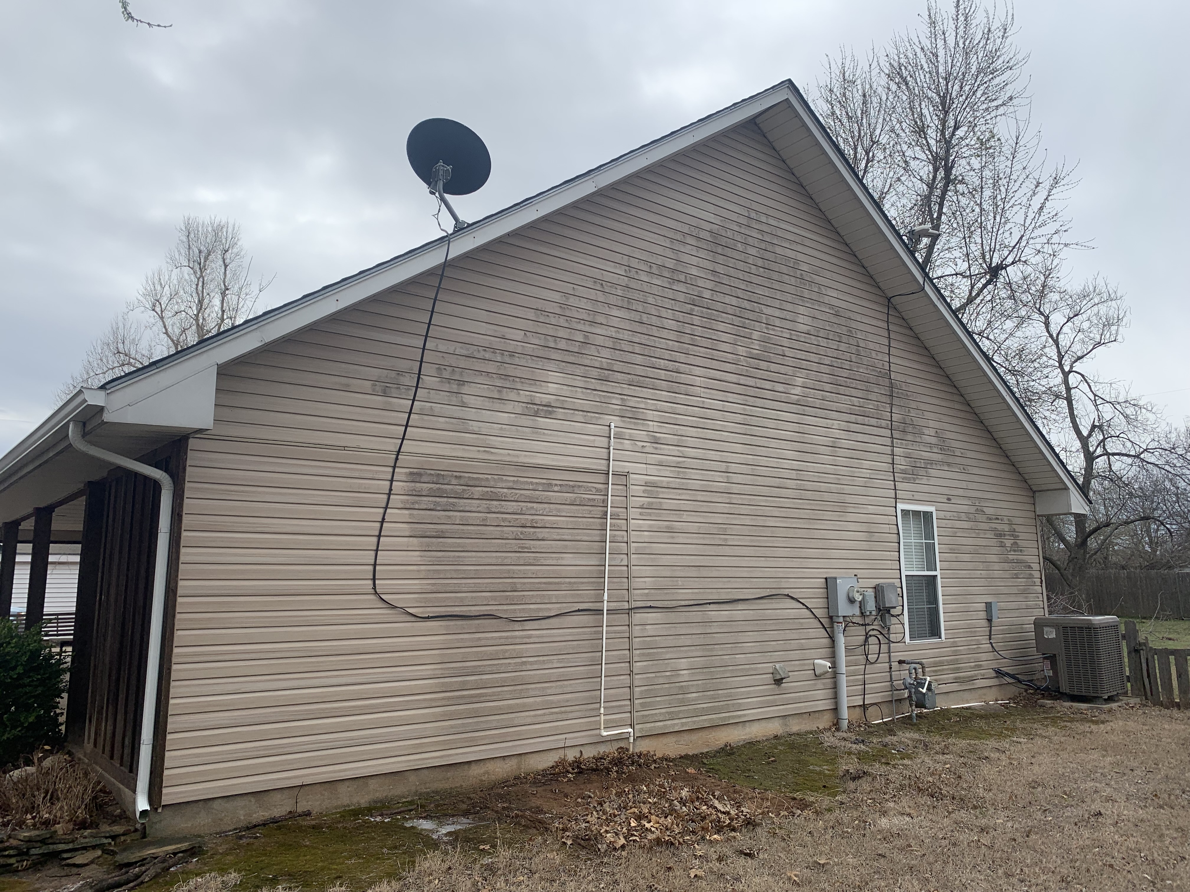 House Washing in Harrah, OK